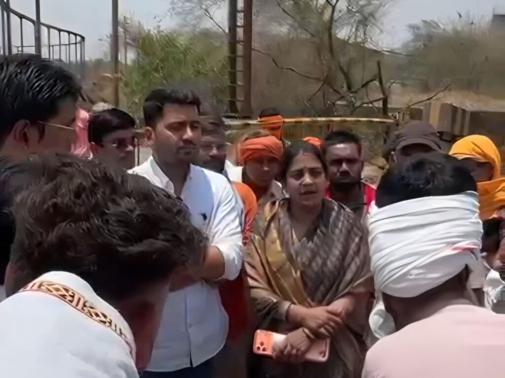 दूषित पानी से मवेशी बीमार, शिवनाथ नदी प्रदूषण पर बढ़ा विवाद img 20260505 wa0005