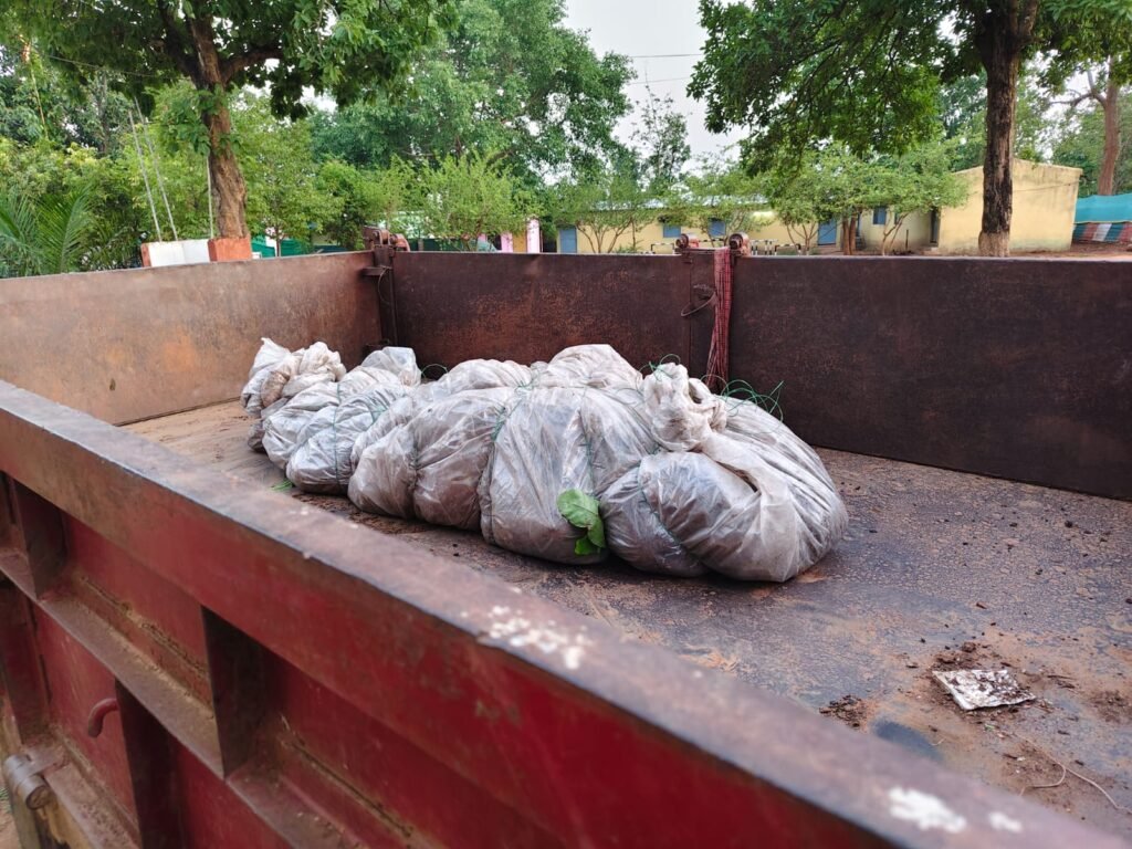 पति-पत्नी की हत्या कर श्मशान में दफनाए शव, एक सप्ताह बाद खुला डबल मर्डर का सनसनीखेज राज 1002079575