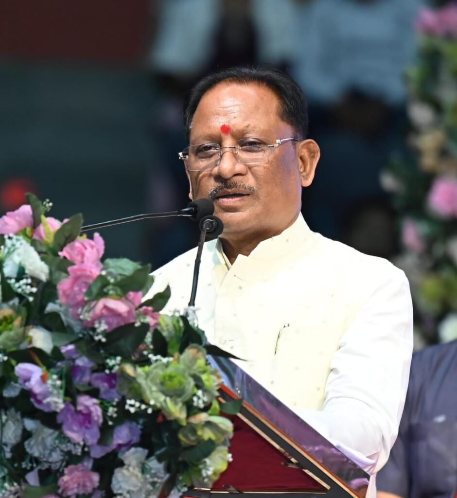 एनएचएम कर्मचारियों को बड़ी सौगात: मुख्यमंत्री साय ने 33 दिन की हड़ताल का वेतन देने का किया ऐलान 1002086462