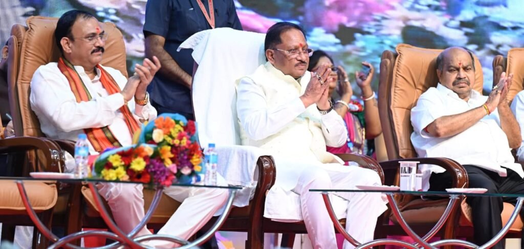 एनएचएम कर्मचारियों को बड़ी सौगात: मुख्यमंत्री साय ने 33 दिन की हड़ताल का वेतन देने का किया ऐलान 1002086473