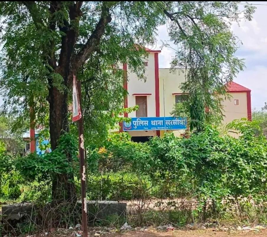 सरसीवा क्षेत्र में अवैध महुआ शराब का जाल! धौराभाठा, तेंदूभाटा और पिकरीपाली में धड़ल्ले से कारोबार, आबकारी विभाग पर उठे सवाल 1002117907