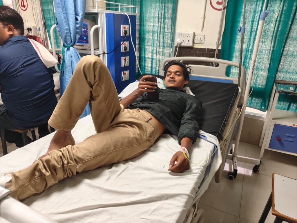 राजनांदगांव में युवा पत्रकारों पर जानलेवा हमला! तेज रफ्तार कार ने मारी टक्कर, तीन बार कुचलने की कोशिश का आरोप, पत्रकारों में भारी आक्रोश 1002144232
