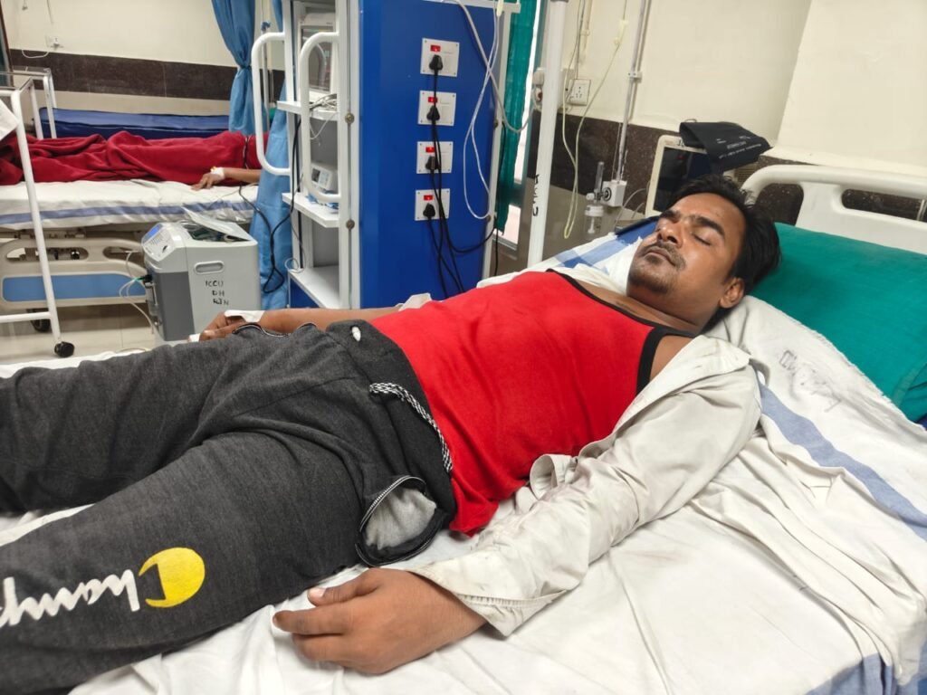 राजनांदगांव में युवा पत्रकारों पर जानलेवा हमला! तेज रफ्तार कार ने मारी टक्कर, तीन बार कुचलने की कोशिश का आरोप, पत्रकारों में भारी आक्रोश 1002144243