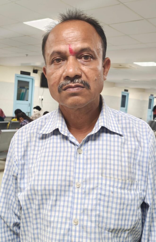 पार्किंग विवाद में बुजुर्ग गार्ड की बेरहमी से पिटाई, CCTV देख रो पड़ी बेटी; पुलिस जांच में जुटी 1002171492